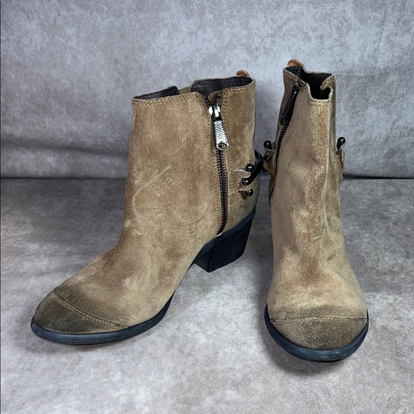 EUC Donald J Pliner Western Couture Collection Women US 8M Tan Brown Ankle Boot - Picture 1 of 15